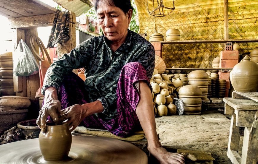 Entry Ticket: Boat trip to Pottery & Carpentry Village in 3 hours