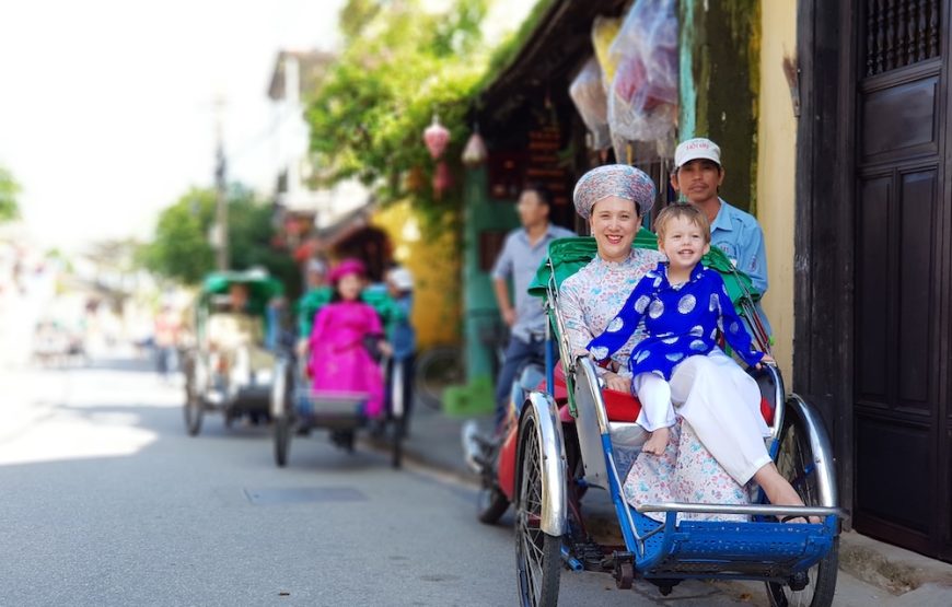 Private tour: Half-day Hoi An Cyclo Tour In Vietnamese Traditional Ao Dai