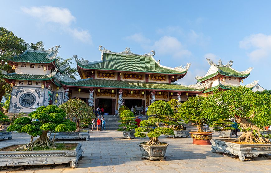 Full-day Hai Van Pass & Lang Co Beach From Da Nang