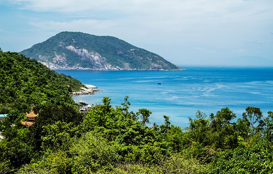 Private tour: Full-day Hai Van Pass & Lang Co Beach From Da Nang