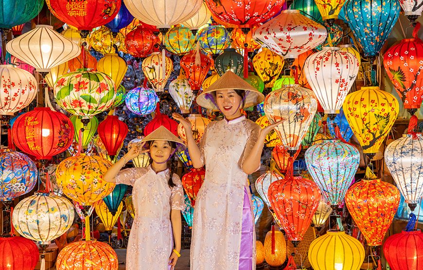 Private tour: Hoi An Mysterious Night Tour With Dinner From Da Nang