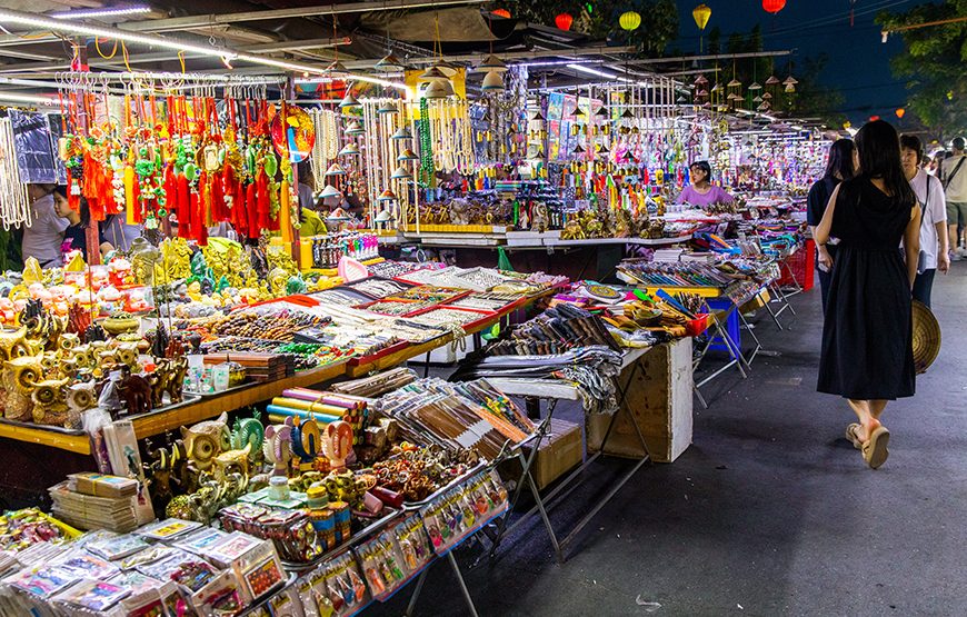 Private tour: Hoi An Mysterious Night Tour With Dinner From Da Nang