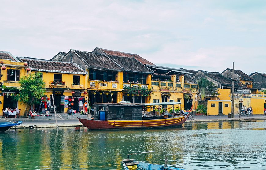 Private tour: Hoi An Mysterious Night Tour With Dinner From Da Nang