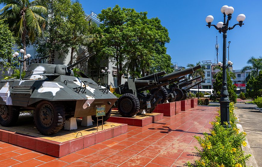 Half-day Da Nang Museums And Bridges Tour