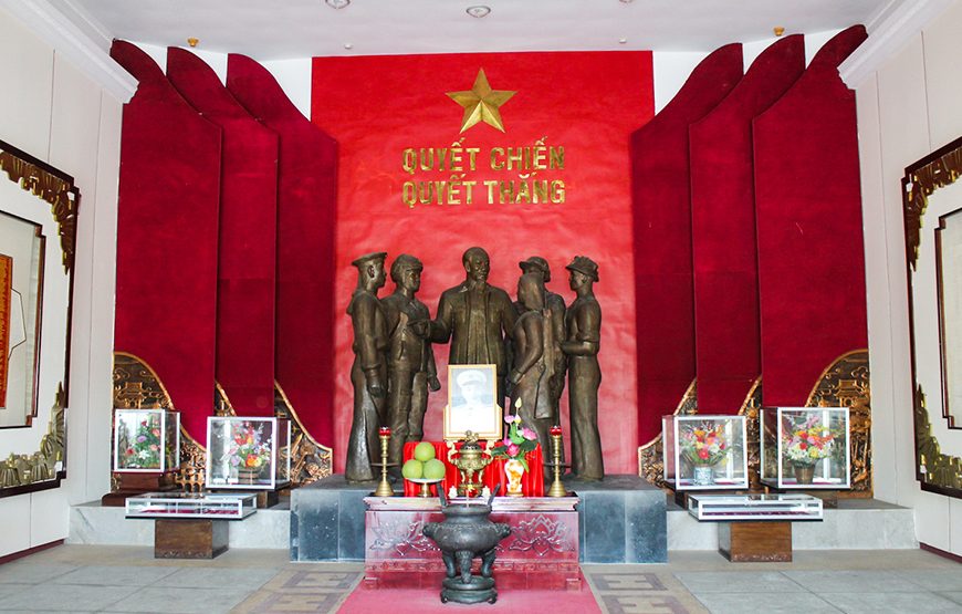 Half-day Da Nang Museums And Bridges Tour