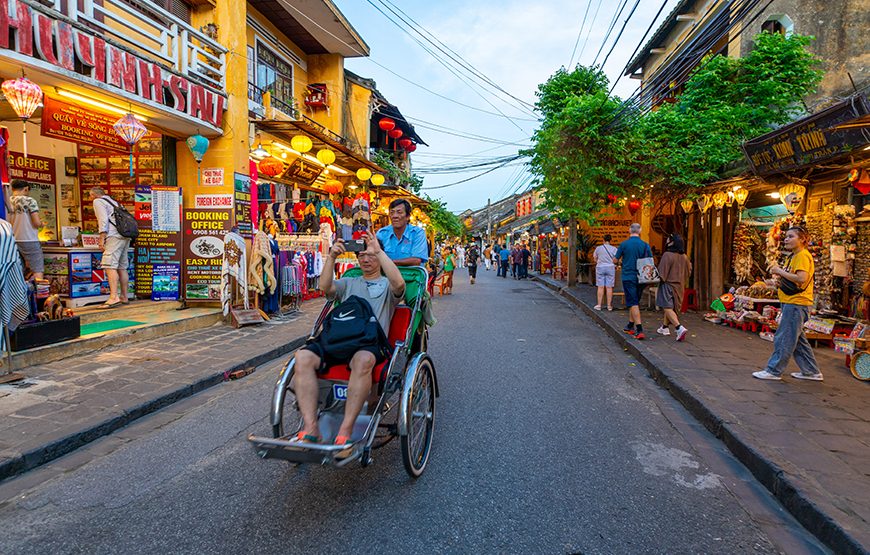 Half-day Hoi An Cyclo Tour In Vietnamese Traditional Ao Dai
