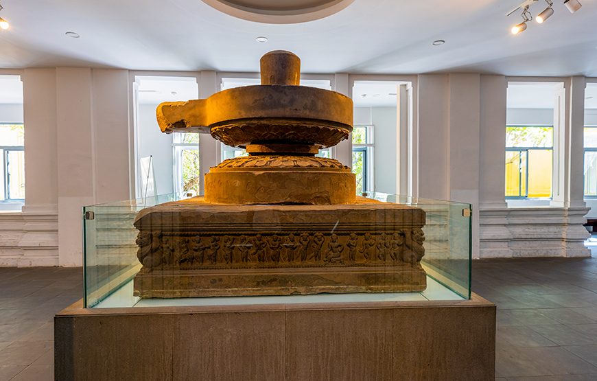 Private tour: Full-day Discover Da Nang Museum, Marble Mountain, Son Tra Peninsula