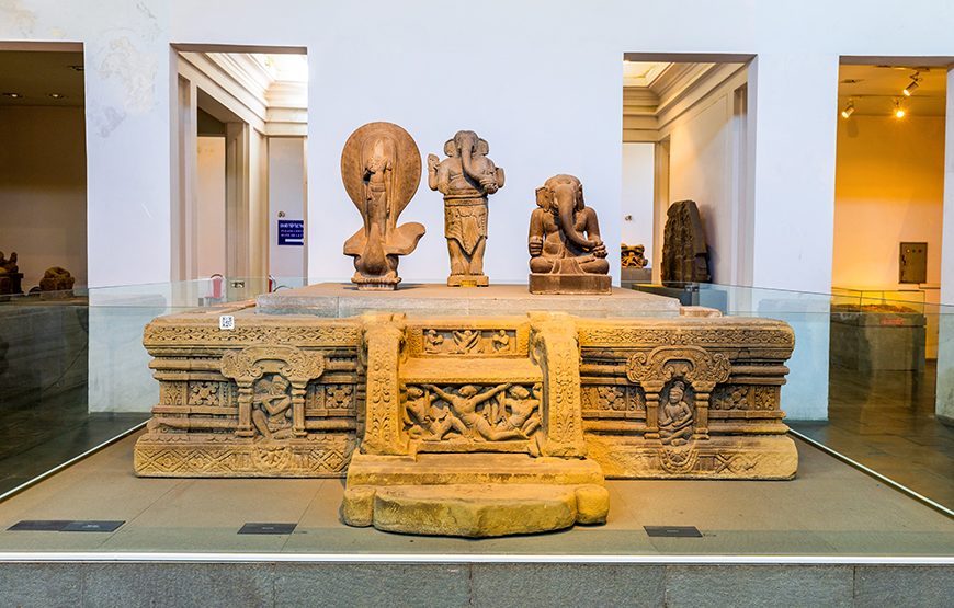 Private tour: Full-day Discover Da Nang Museum, Marble Mountain, Son Tra Peninsula