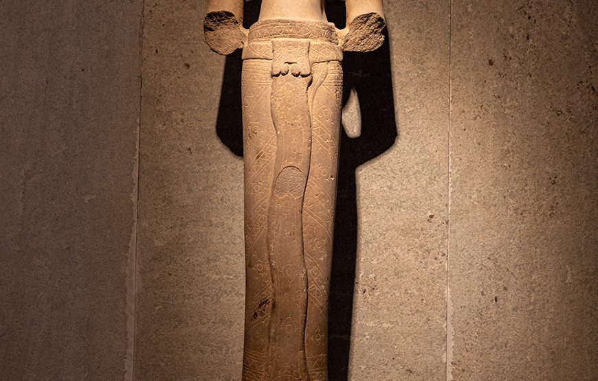 Private tour: Full-day Discover Da Nang Museum, Marble Mountain, Son Tra Peninsula