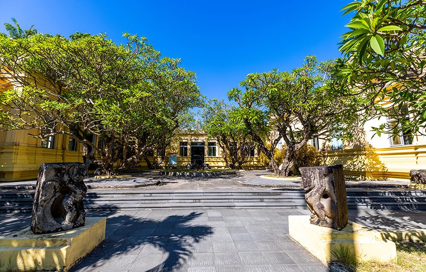 Private tour: Full-day Discover Da Nang Museum, Marble Mountain, Son Tra Peninsula