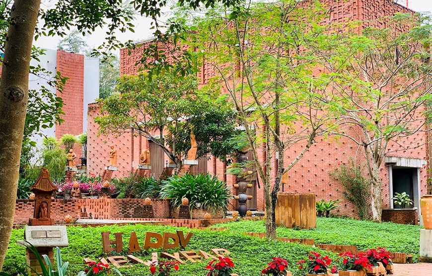 Private tour: Half-day Hoi An Boat Trip To Kim Bong Carpentry, Thanh Ha Pottery Village And 1-hour Lantern Making