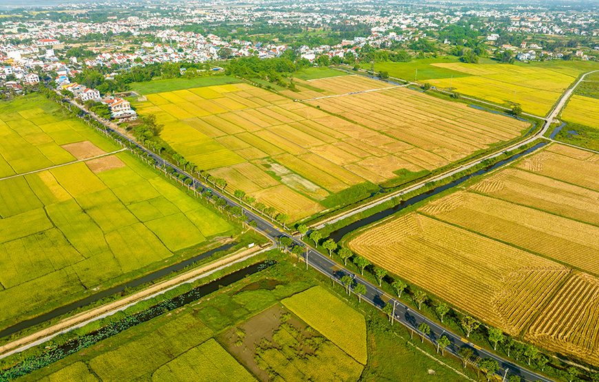 Private tour: 12 Days Laos & Vietnam