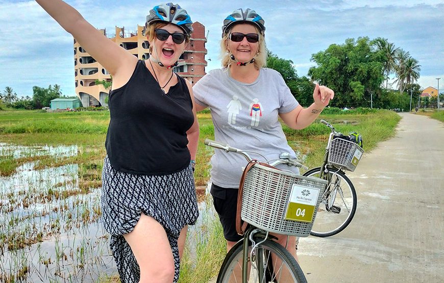 Private tour: 12 Days Laos & Vietnam