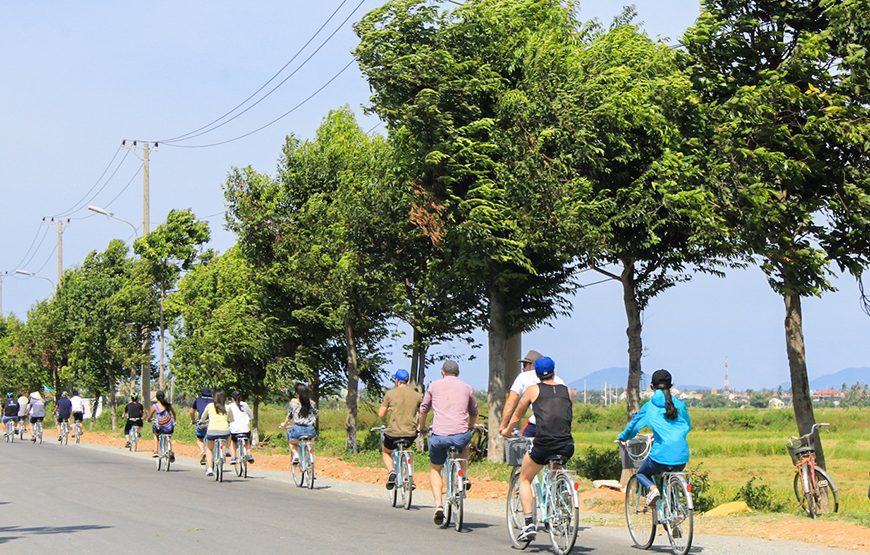 Private tour: 12 Days Laos & Vietnam