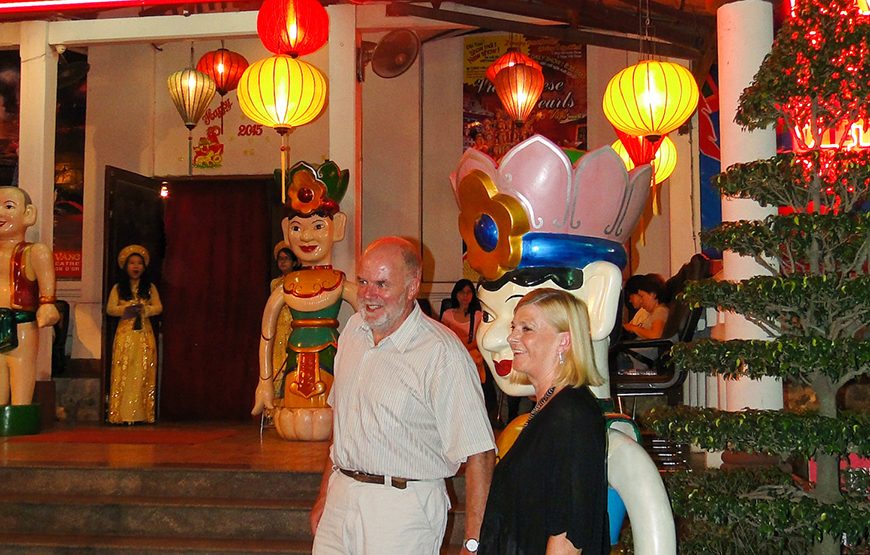 Private tour: Vietnamese Water Puppet Show & Dinner In Ho Chi Minh City