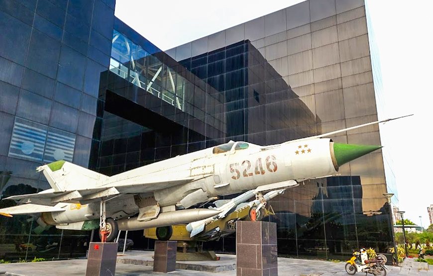 Private tour: Half-day Glamours Of Ha Long Bay From Ha Long