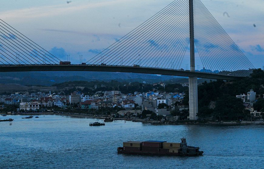 Private tour: Ha Long By Night