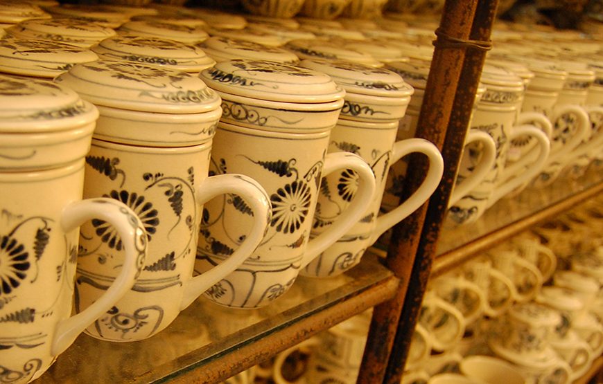Private tour: Half-day Bat Trang Ceramics Tour From Ha Noi