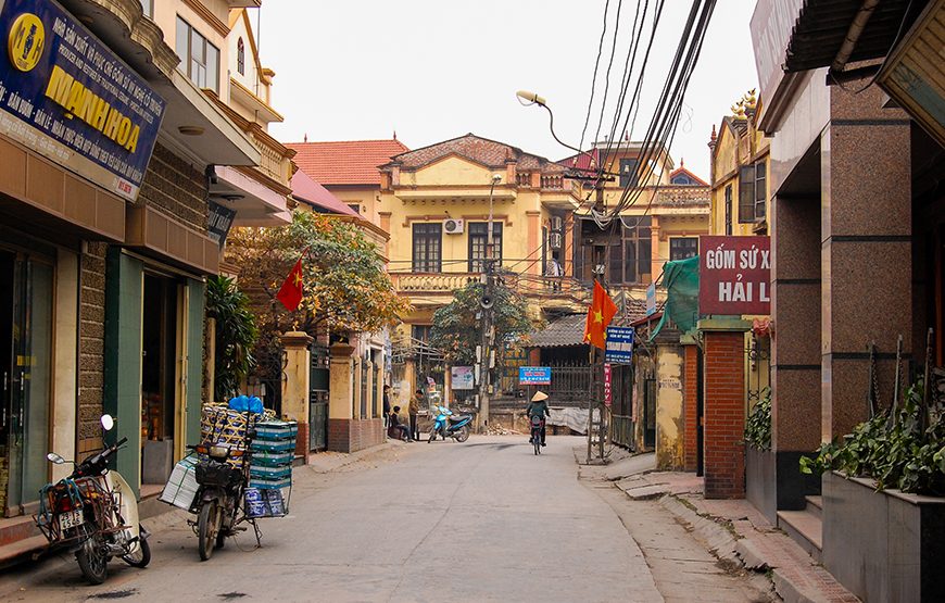 Private tour: Half-day Bat Trang Ceramics Tour From Ha Noi