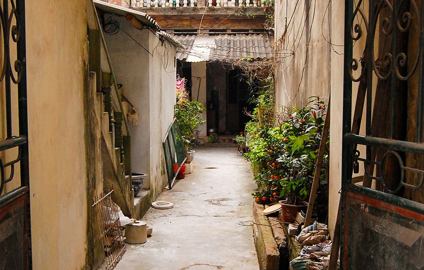 Private tour: Half-day Bat Trang Ceramics Tour From Ha Noi