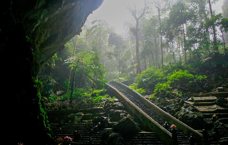 Full-day Perfume Pagoda Tour From Ha Noi
