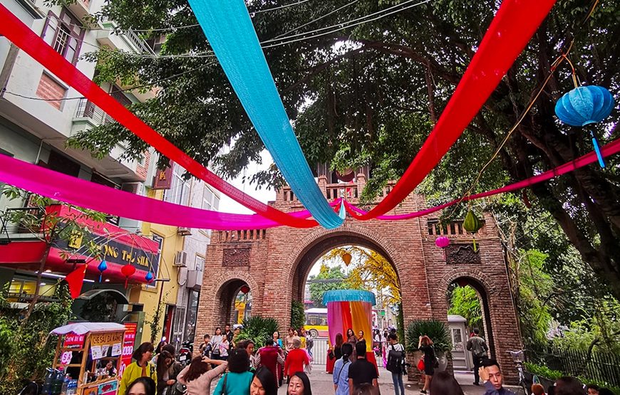 Private tour: Half-day Van Phuc Silk Tour From Ha Noi