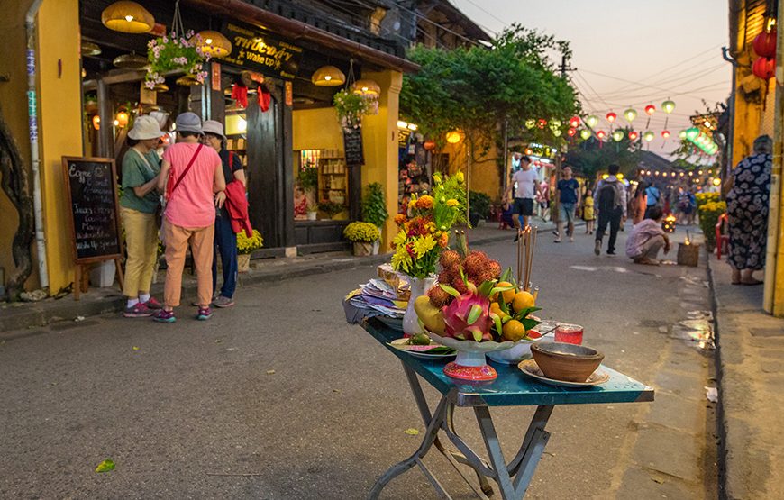 Private tour: Hoianian’s Beliefs And Vegetarian Dinner From Hoi An