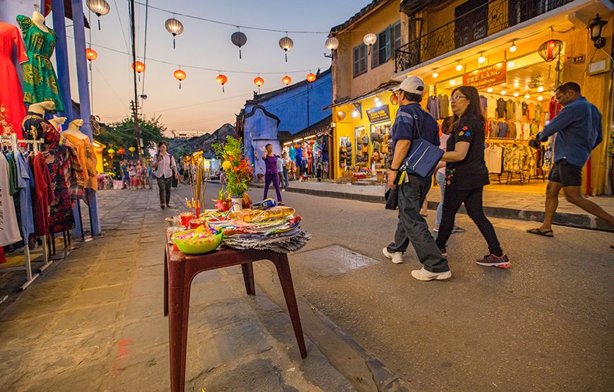 Private tour: Hoianian’s Beliefs And Vegetarian Dinner From Hoi An