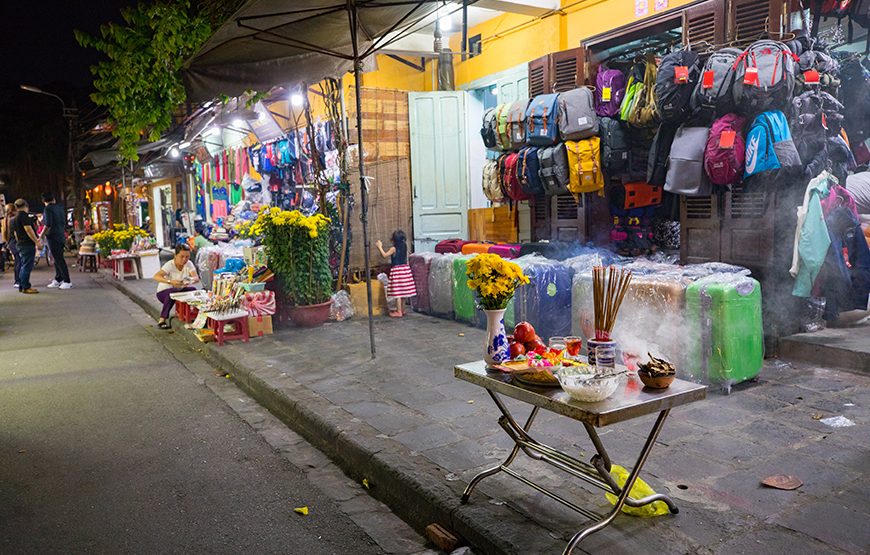 Private tour: Hoianian’s Beliefs And Vegetarian Dinner From Hoi An