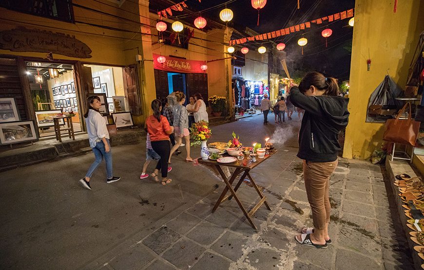 Private tour: Hoianian’s Beliefs And Vegetarian Dinner From Hoi An
