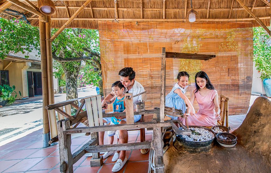 Full-day Immersed Im The Culture Of Vietnam’s Three Regions