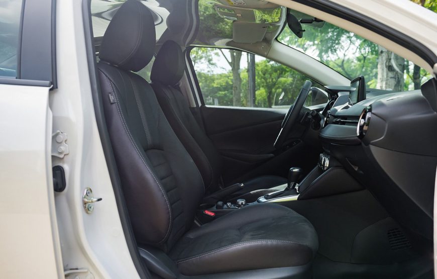 Car Hire & Driver: Perfume Pagoda (Full-day)