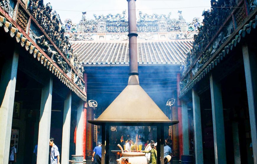 Private tour: Half-day Ho Chi Minh City China Town By Cyclo