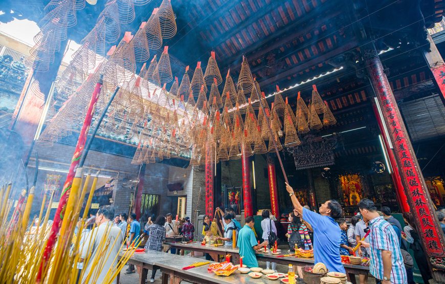 Private tour: Full-day Discover China Town By Cyclo From Sai Gon Port