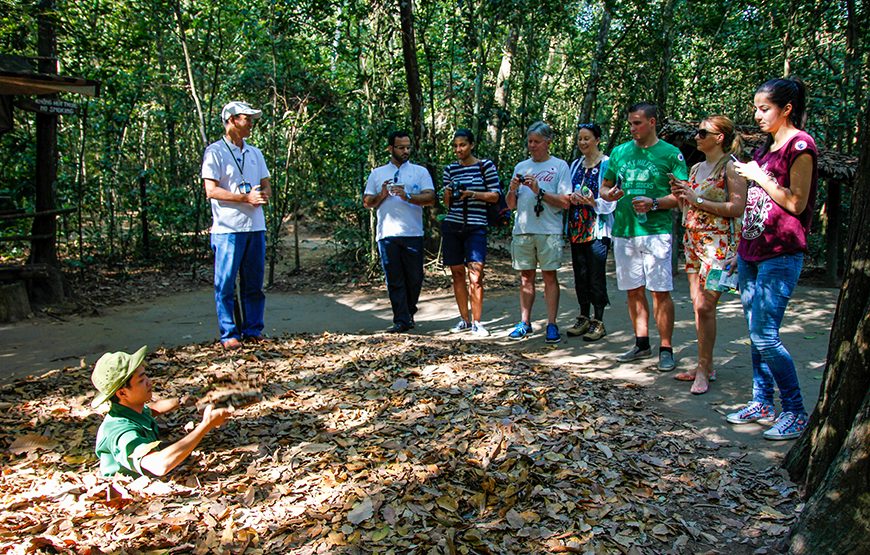 Private tour: Full-day Cu Chi Tunnels & Ho Chi Minh City Historical Tour