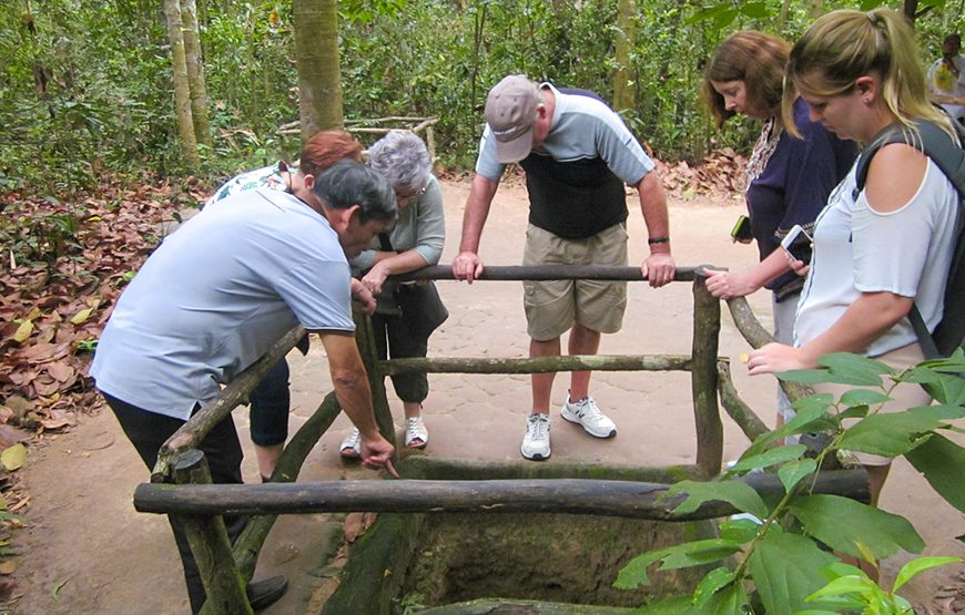 Private tour: Full-day Cu Chi Tunnels & Ho Chi Minh City Historical Tour
