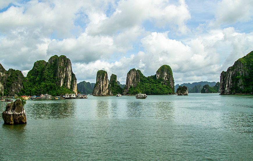 Private tour: Full-day Glamour Of Ha Long Bay From Ha Long Port
