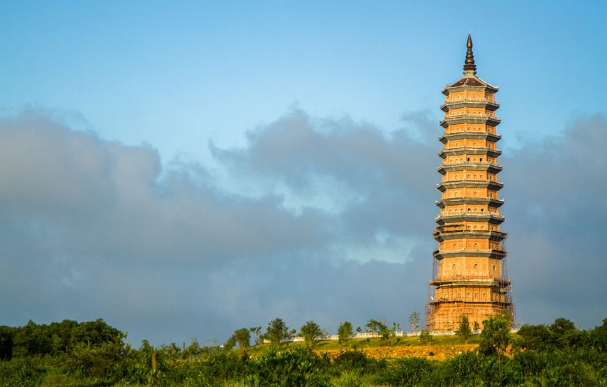 Private tour: Full-day Discover Ancient Hoa Lu And Trang An From Ha Noi