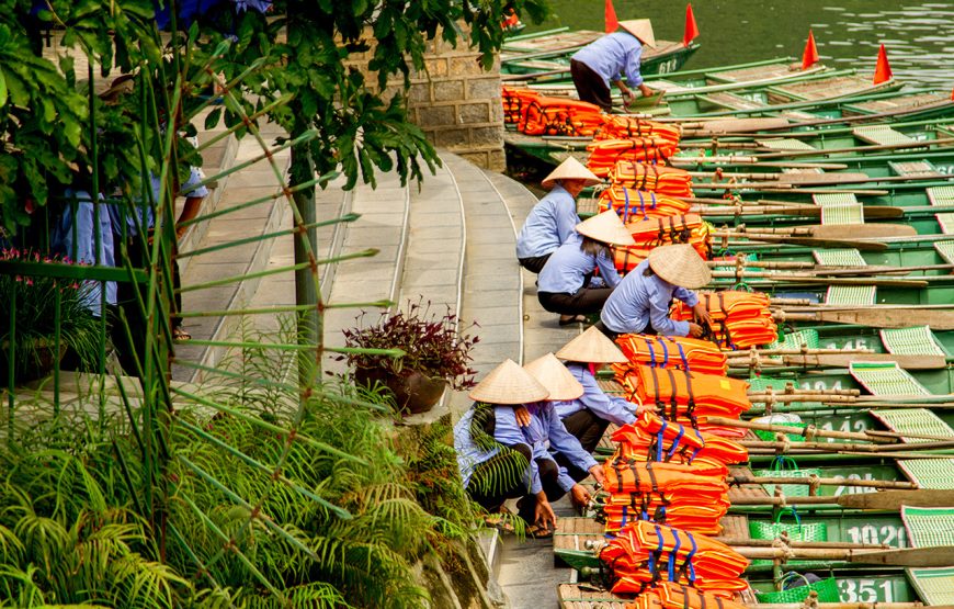 Private tour: Full-day Discover Ancient Hoa Lu And Trang An From Ha Noi