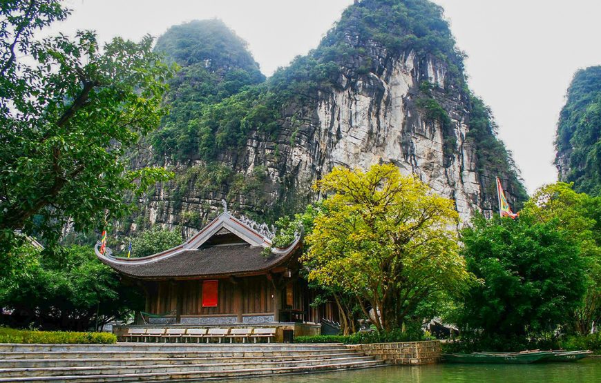 Private tour: Full-day Discover Ancient Hoa Lu And Trang An From Ha Noi