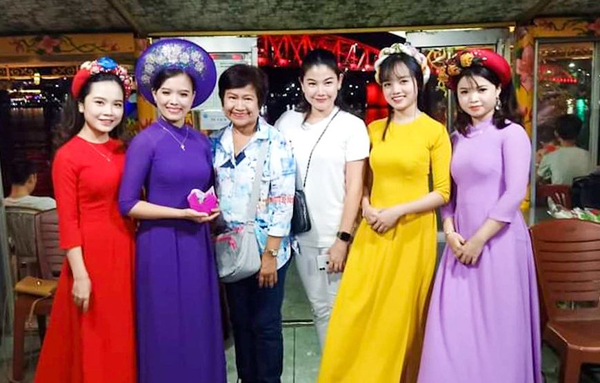 Private tour: Hue Night And Dinner On Cruise