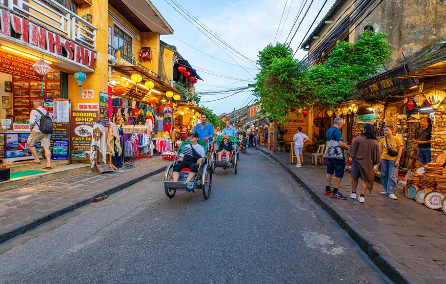 Private tour: 12 Days Laos & Vietnam