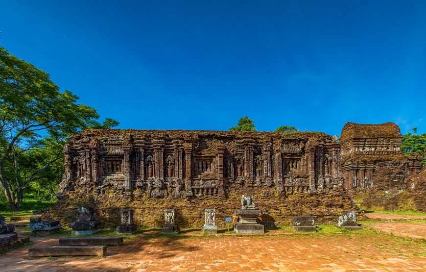 Private tour: 12 Days Laos & Vietnam